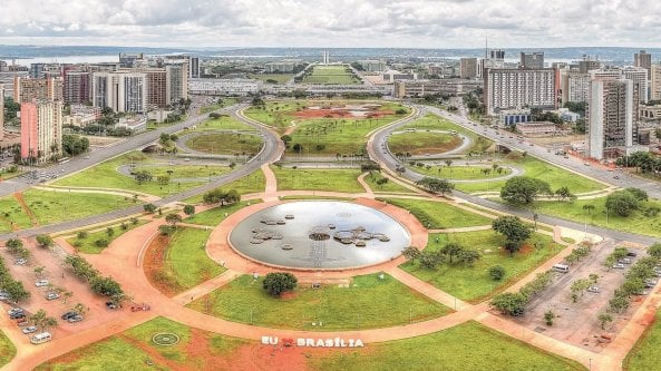 Rinascere dai cittadini: la lezione di Brasilia