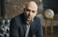 Verona, la dura replica di Saviano dopo la revoca della cittadinanza onoraria: 