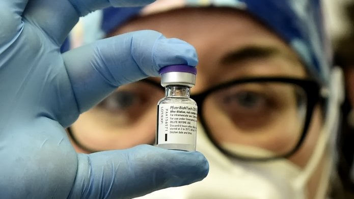 Tutte le dosi nei 203 ospedali, al via la vaccinazione di massa