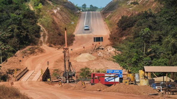 Quel pezzo di autostrada che vuol tagliare in due l'Amazzonia
