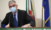 Per fermare il Covid bisogna stare a casa a Natale: lo afferma Brusaferro