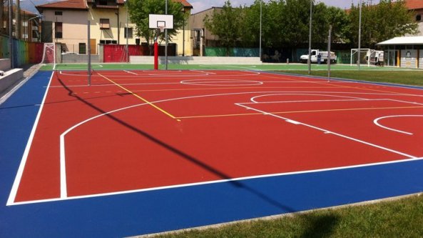 Dai guanti agli pneumatici, con la gomma usata l'asfalto diventa antiurto