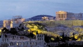 Generali compra Axa Grecia per 165 milioni