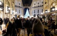 Coronavirus a Milano, ultimo fine settimana di shopping di Natale: ipotesi blocchi temporanei in Galleria e corso Vittorio Emanuele
