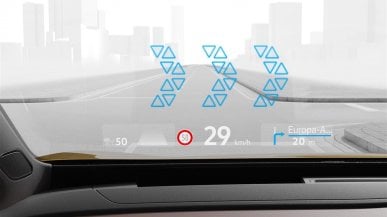 Il parabrezza diventa magico: ecco l'Head-up display a realtà aumentata