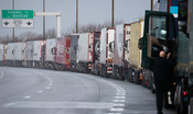 I primi passeggeri arrivano a Calais, in giornata anche i tir