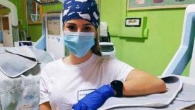 Infermiera assunta a Foggia nel reparto dove fu curata da neonata prematura: 