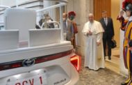 Svolta green in Vaticano, nel parco auto solo ibride ed elettriche