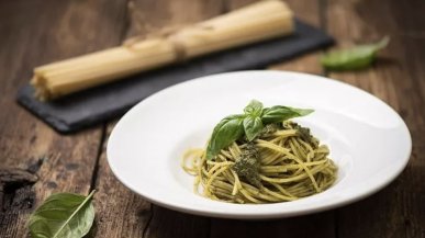 Dal pesto (vero) al cappon magro, la Liguria delle ricette casalinghe