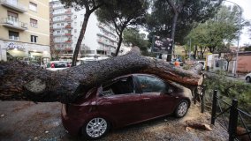 Maltempo, l'Italia sott'acqua: allerta rossa fino a domenica