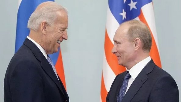 La lunga storia di Joe Biden con Mosca e perché la strada delle relazioni con Putin è in salita