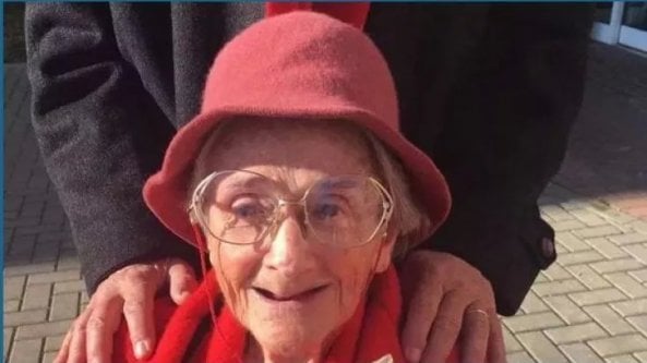 Marcellina, 101 anni: ha sconfitto il virus e si gode un chilo di caramelle alla frutta