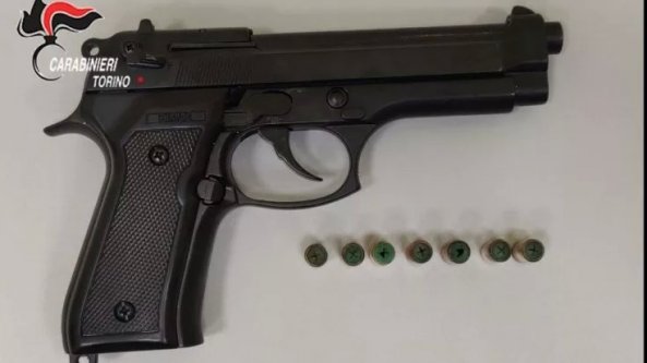Torino: sparano a salve in strada per gioco e scatenano il panico