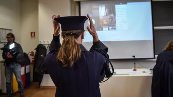 Università, lezioni in aula da metà febbraio, ma solo per le matricole. A distanza per tutti gli altri
