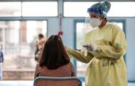 Piemonte, tamponi gratis per prof, studenti e bidelli per il ritorno a scuola il 7 gennaio