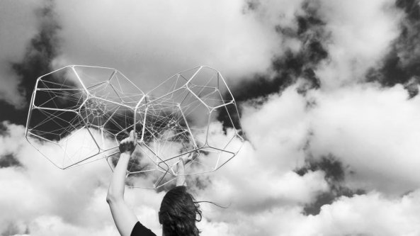 Tomás Saraceno: 