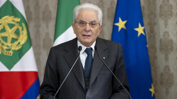 Unità per superare l'orribile 2020. Mattarella prepara il suo appello