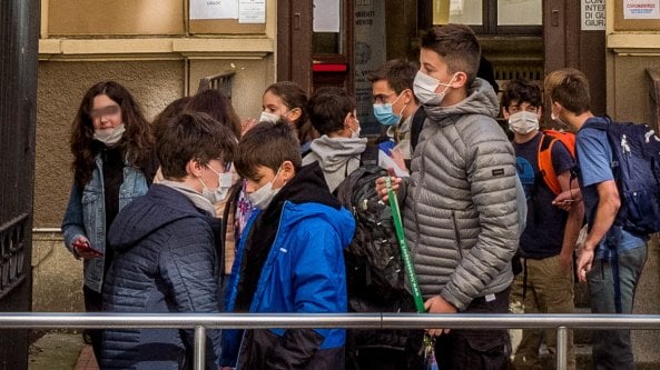 Covid: Procura Savona indaga su mascherine per scuole per presunta frode