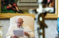 Papa Francesco non sta bene, niente messa di Capodanno e Te Deum: 
