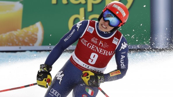 Sci, Cdm: Ledecka vince Super G Val d'Isere, terza Federica Brignone