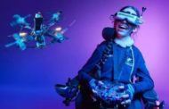 Luisa ha la sma e a 18 anni è campionessa italiana di drone racing: anche grazie a un farmaco rivoluzionario vola più veloce di tutti