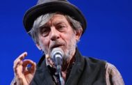 Paolo Rossi dirige il suo 'Sconcerto di Capodanno': 