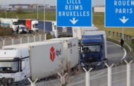 Effetto Brexit,  30 km di camion incolonnati. Maxi ingorgo alla frontiera del Regno Unito