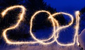 L'addio del mondo a un anno funesto, senza festeggiamenti 