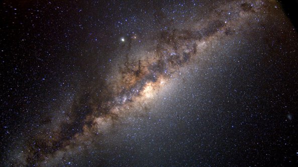 Fa pensare agli alieni quel segnale misterioso che viene dallo spazio