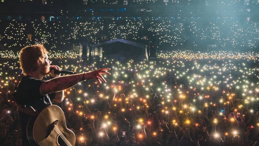 Ed Sheeran, il suo regalo natalizio per i fan è il singolo 'Afterglow'