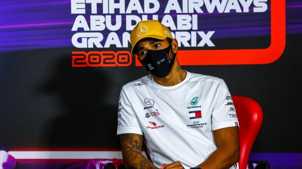 Mercedes e Hamilton da dieci, Perez la sorpresa. Ferrari dietro la lavagna