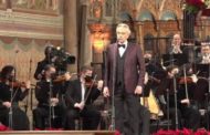Bocelli canta nella Basilica di San Francesco per il concerto di Natale