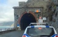Frane a Moneglia e Avegno, strade interrotte