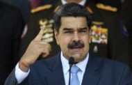 Lo votano due venezuelani su 10. Maduro festeggia le elezioni farsa