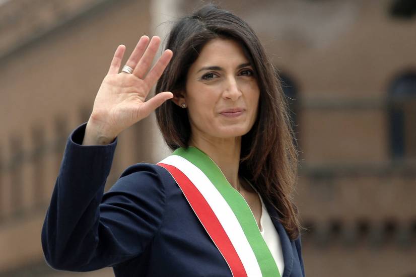 La Raggi adesso rischia la condanna a dieci mesi