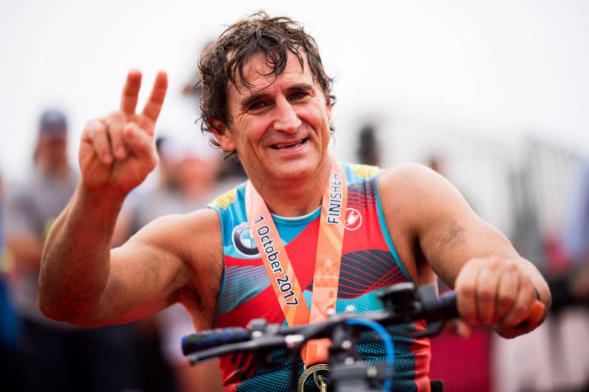 Ecco come sta Alex Zanardi: 