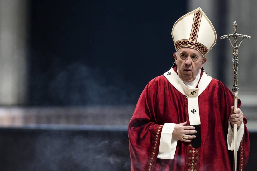 La Chiesa apre ai vaccini: 