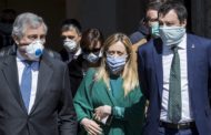 Il centrodestra si sfila. 