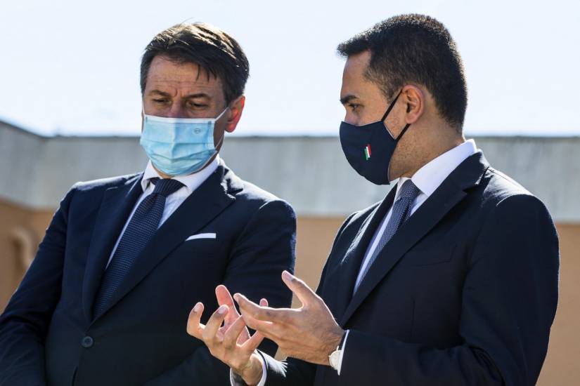Italiani bloccati nel Regno Unito. L'ira della Lega: 