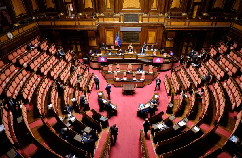 Così un errore nella manovra dimezza il bonus da 100 euro
