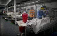 Contatti e finestre chiuse: perché l'Rt non scende più