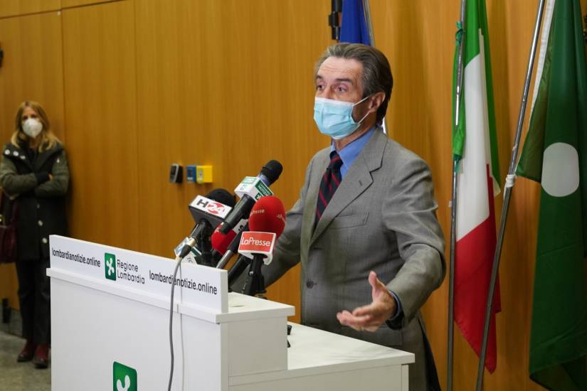 Vaccino antinfluenzale, Fontana scrive a pm: dirigenti temono le inchieste