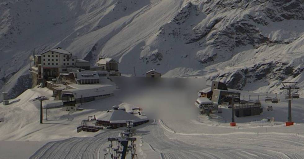 Scoppia caso Cervinia La webcam nasconde gli sciatori assembrati