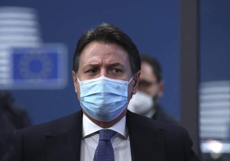 Fare cadere Giuseppi è un dovere politico