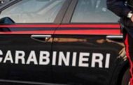 Ucciso con una coltellata alla gola: l'orrore in strada per rubare un orologio
