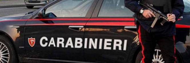 Ucciso con una coltellata alla gola: l'orrore in strada per rubare un orologio