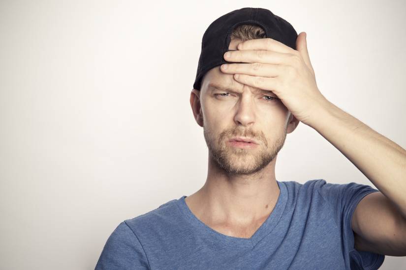 Cefalea, tipologie e sintomi di un disturbo molto comune