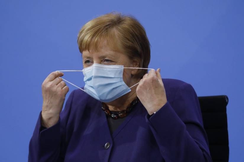 Germania, linea dura di Merkel: 
