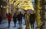 Tre ipotesi per il lockdown: oggi si decide cosa può succedere a Natale