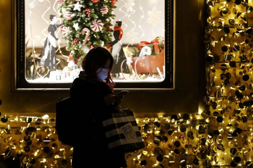 Sul Natale in Europa tira aria di lockdown. Allarme degli esperti in Svezia e Svizzera